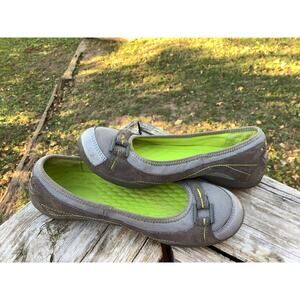 Clarks Privo Ballet Flats Women's Size 7 M  Tan Leather Green Accents